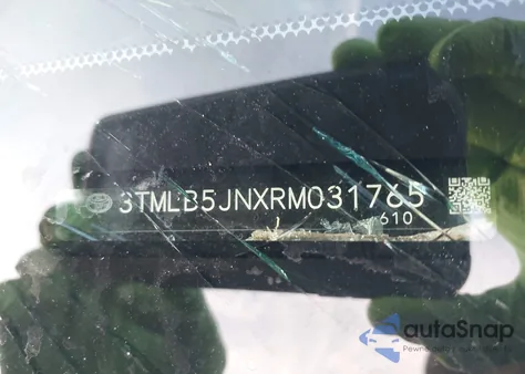 2024 Toyota Tacoma Trd Off Road z USA, uszkodzony, nr VIN 3TMLB5JNXRM031765